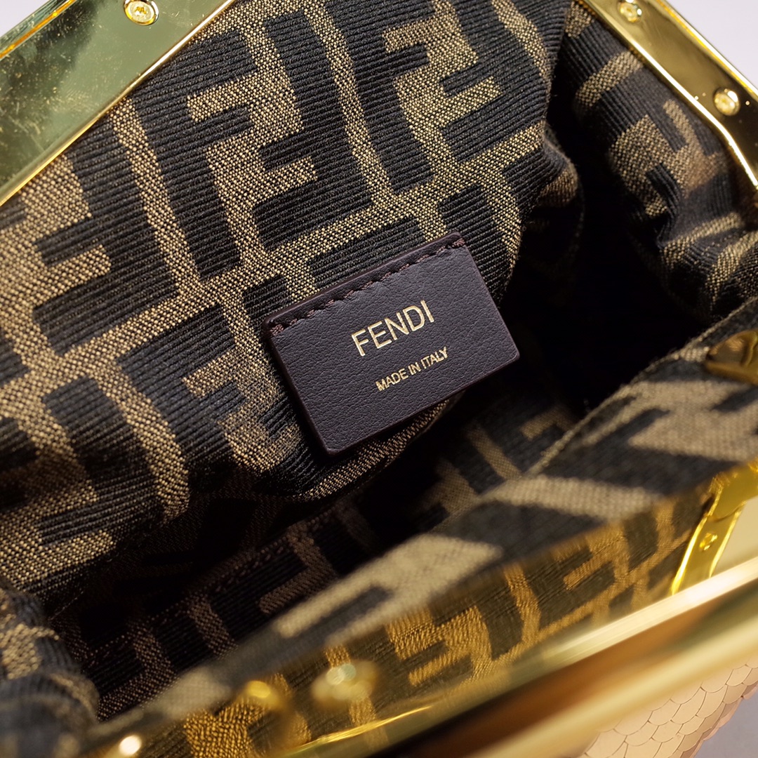 Fendi Gold-Coloured Leather And Sequinned Bag   (26-18-9.5cm)   8BP129  - DesignerGu