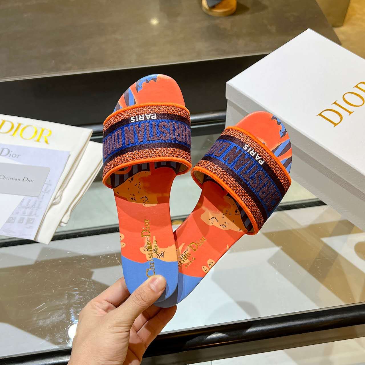 Dior Women Slides - DesignerGu