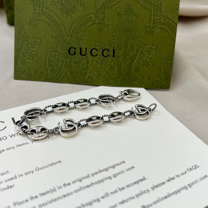 Gucci Double G Bracelet - DesignerGu