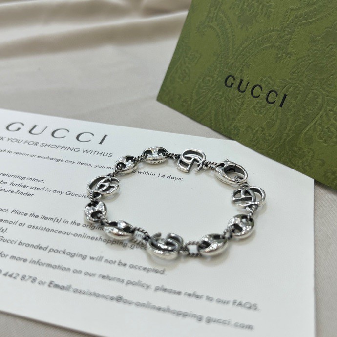 Gucci Double G Bracelet - DesignerGu