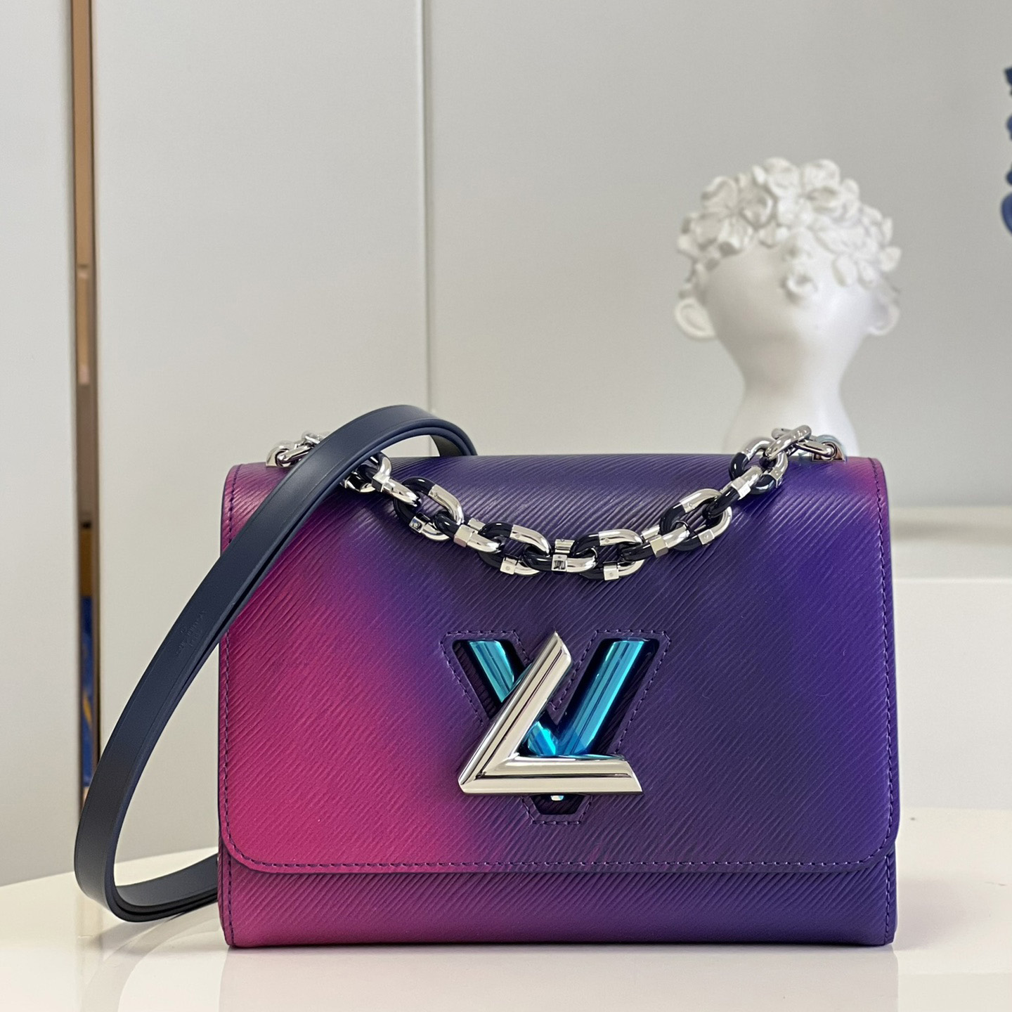 Louis Vuitton Twist MM Handbag(23-17-9.5CM)  M59894 - DesignerGu