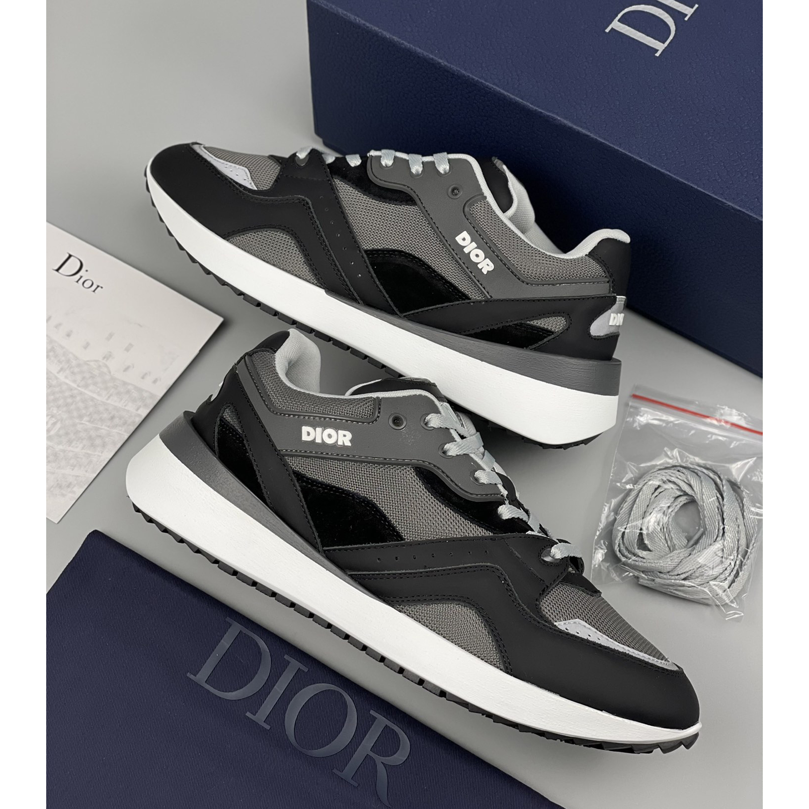 Dior B29  Sneaker - DesignerGu