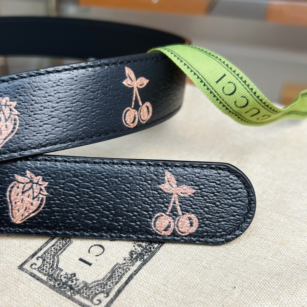 Gucci  GG Marmont Thin Belt - DesignerGu