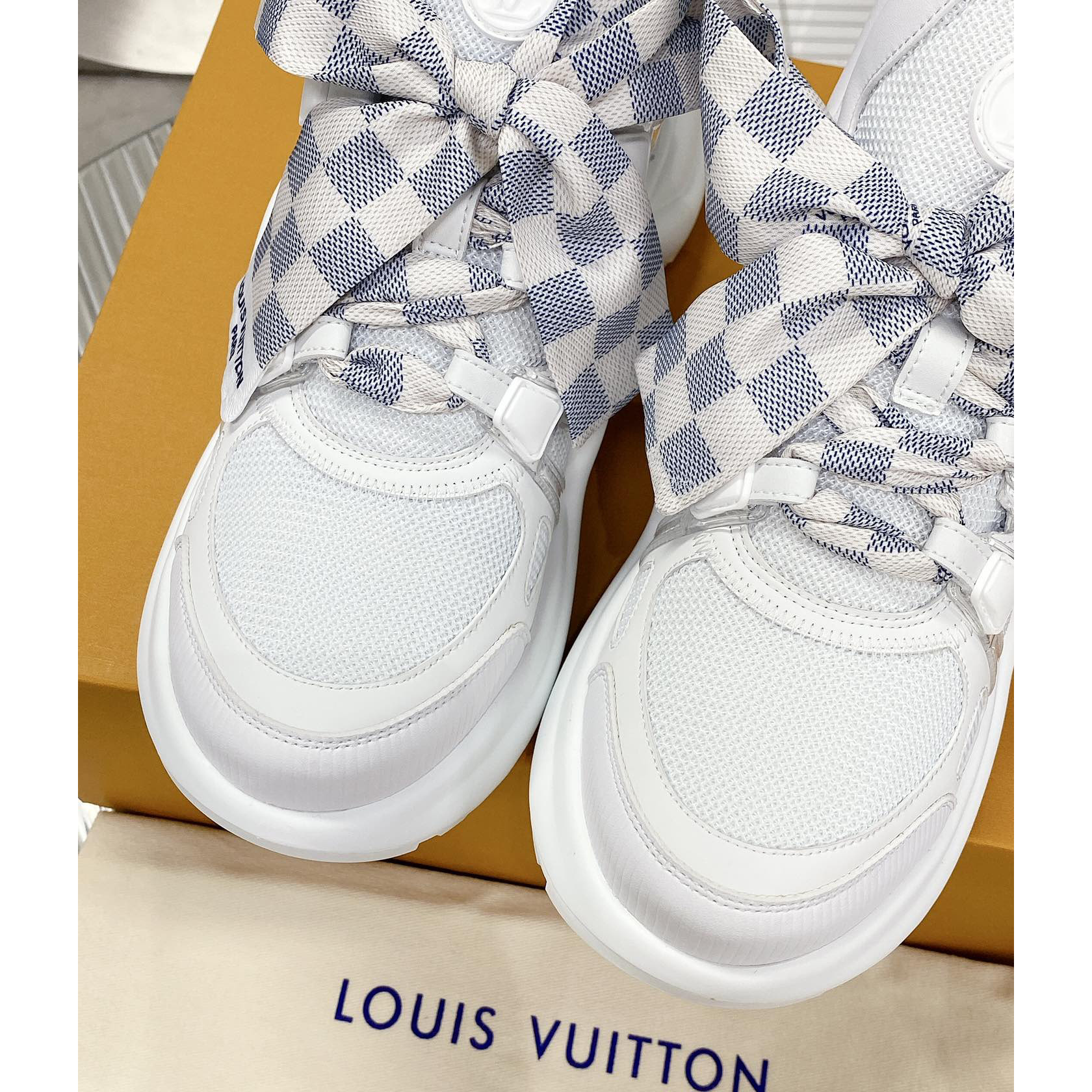 Louis Vuitton LV Archlight Sneaker - DesignerGu