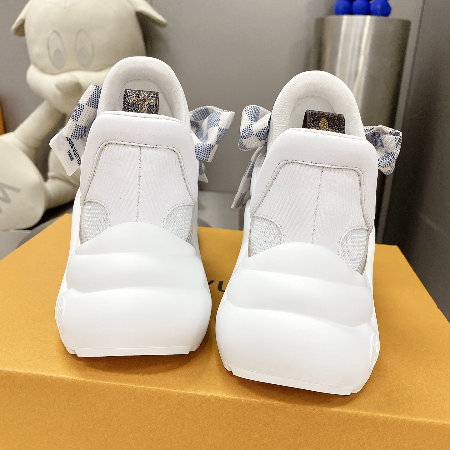 Louis Vuitton LV Archlight Sneaker - DesignerGu