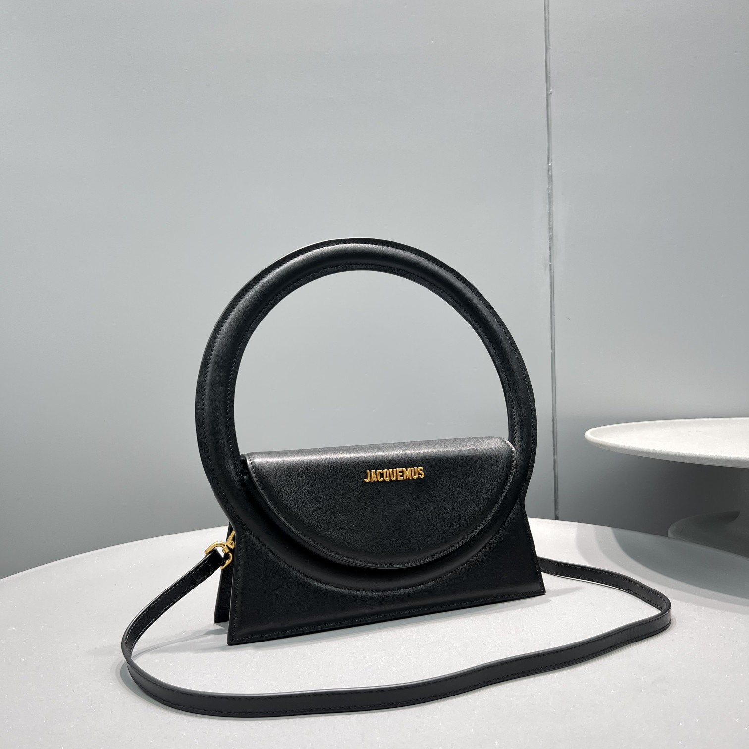 Jacquemus Le Sac Rond Circle Purse In Black(26-13-6cm) - DesignerGu