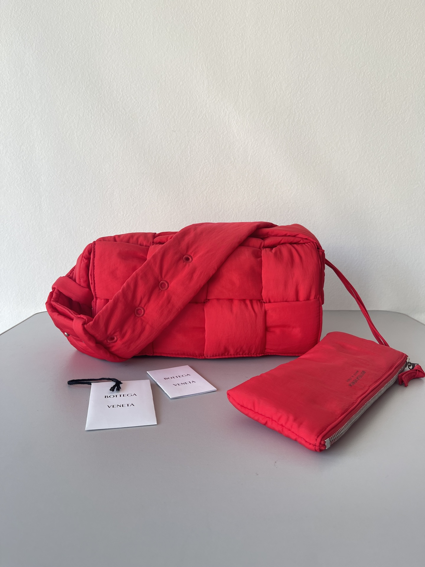 Bottega Veneta Padded Tech Cassette Padded Intreccio Nylon Cross-Body Bag(30-15-7.5cm) - DesignerGu