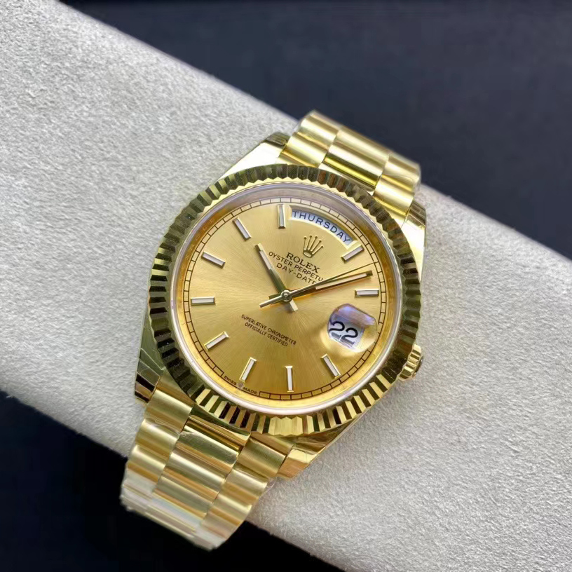 Rolex Day-Date 40 Watch In Yellow Gold - DesignerGu