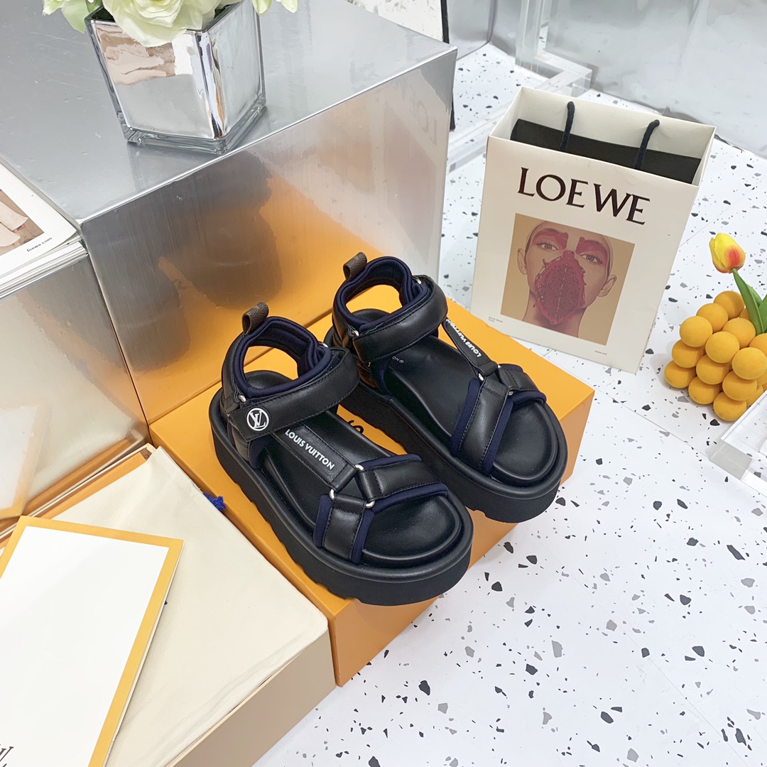 Louis Vuitton Pool Pillow Flat Comfort Sandal   1AABR3 - DesignerGu