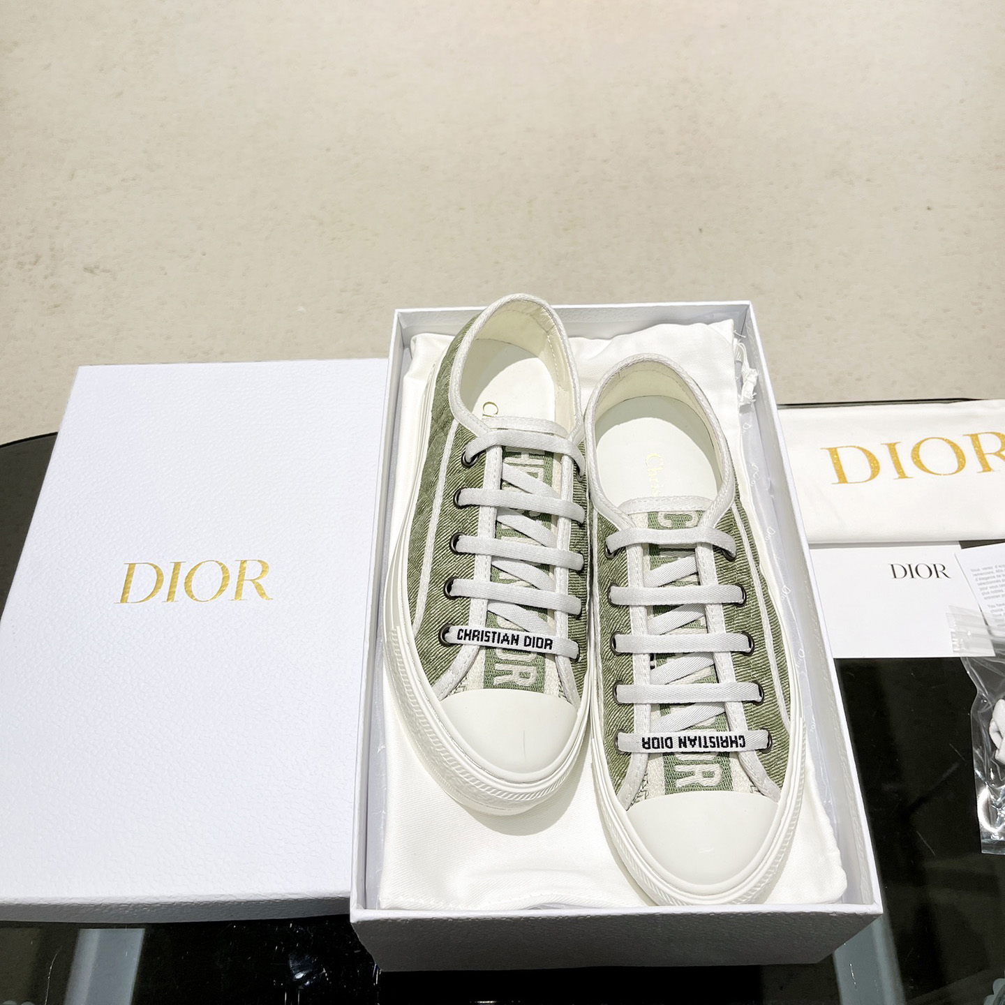 Dior Walk'n' Dior  Sneaker - DesignerGu