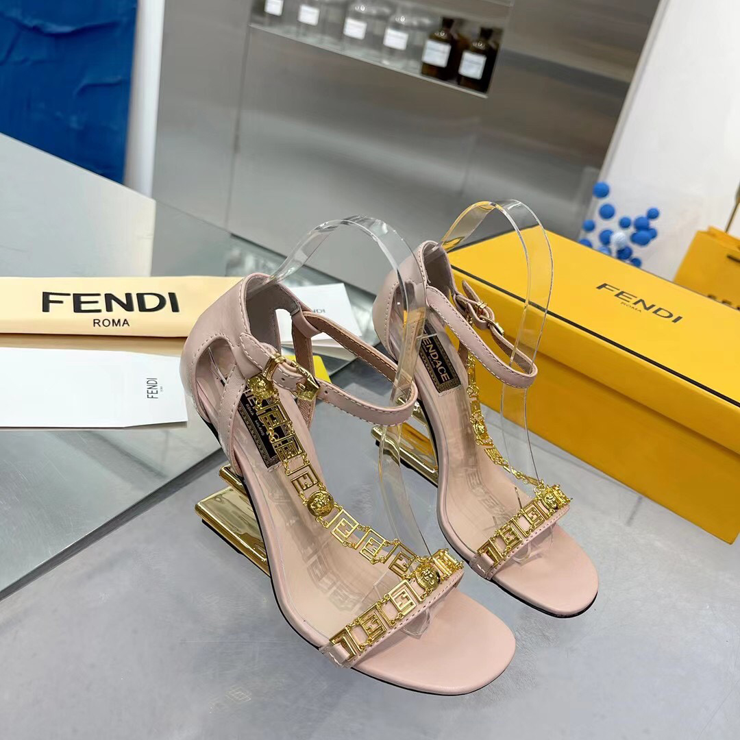 Fendi Fendi First Fendace Pink Leather High-Heeled Sandals - DesignerGu