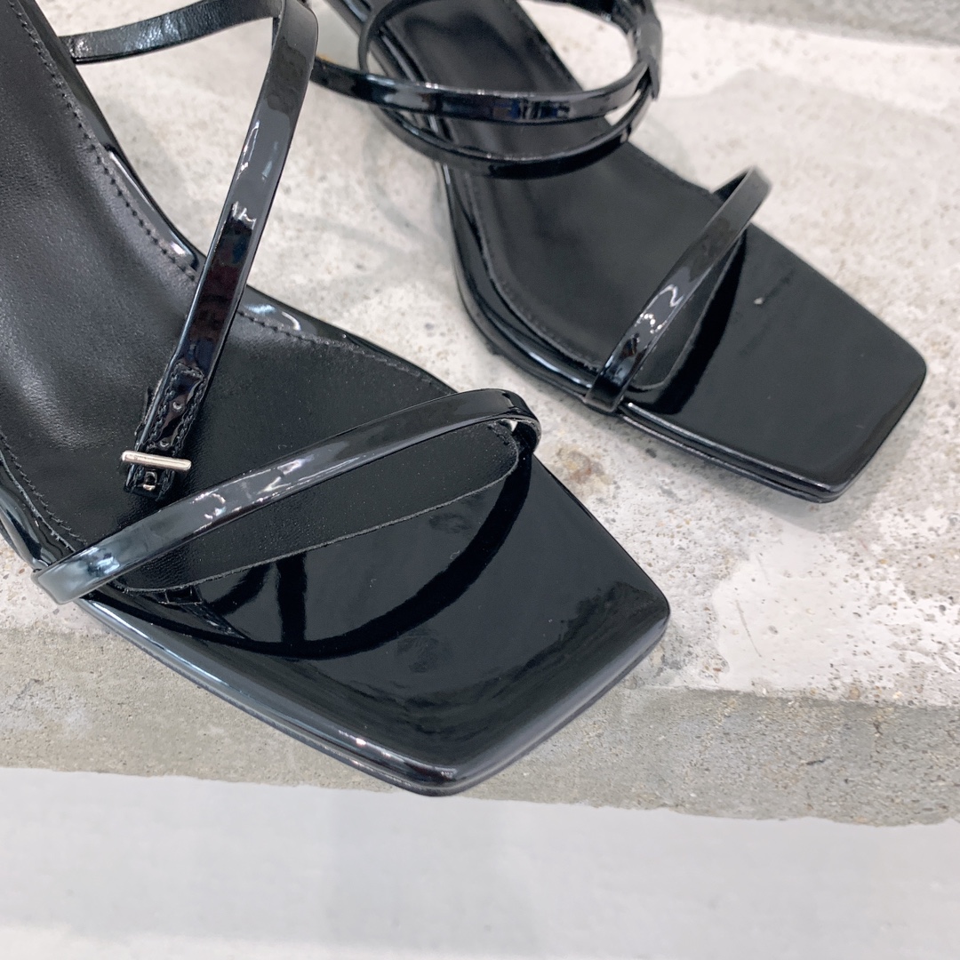 Saint Laurent Nuit Sandals In Patent Leather - DesignerGu