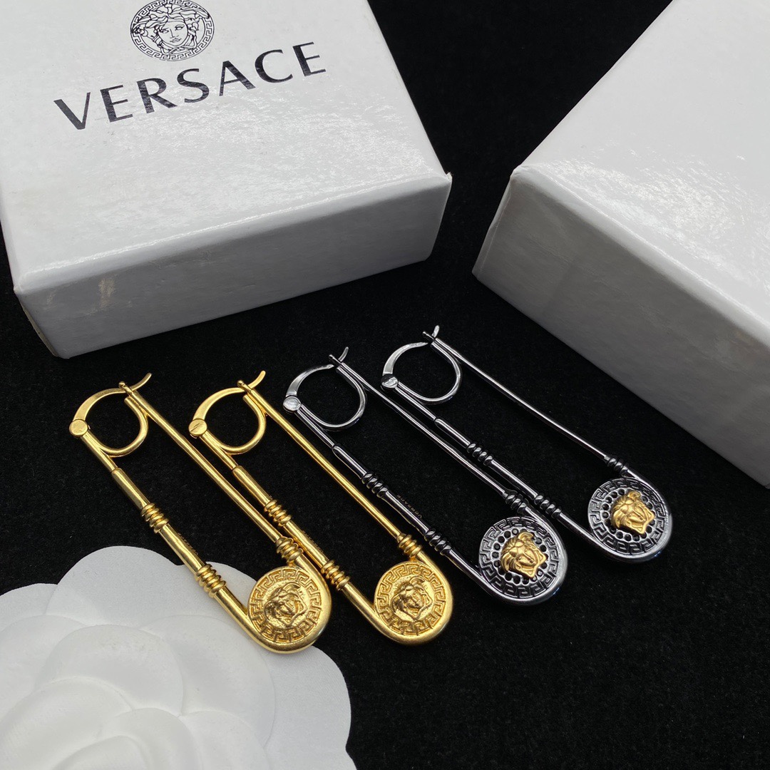 Versace Medusa Earrings - DesignerGu