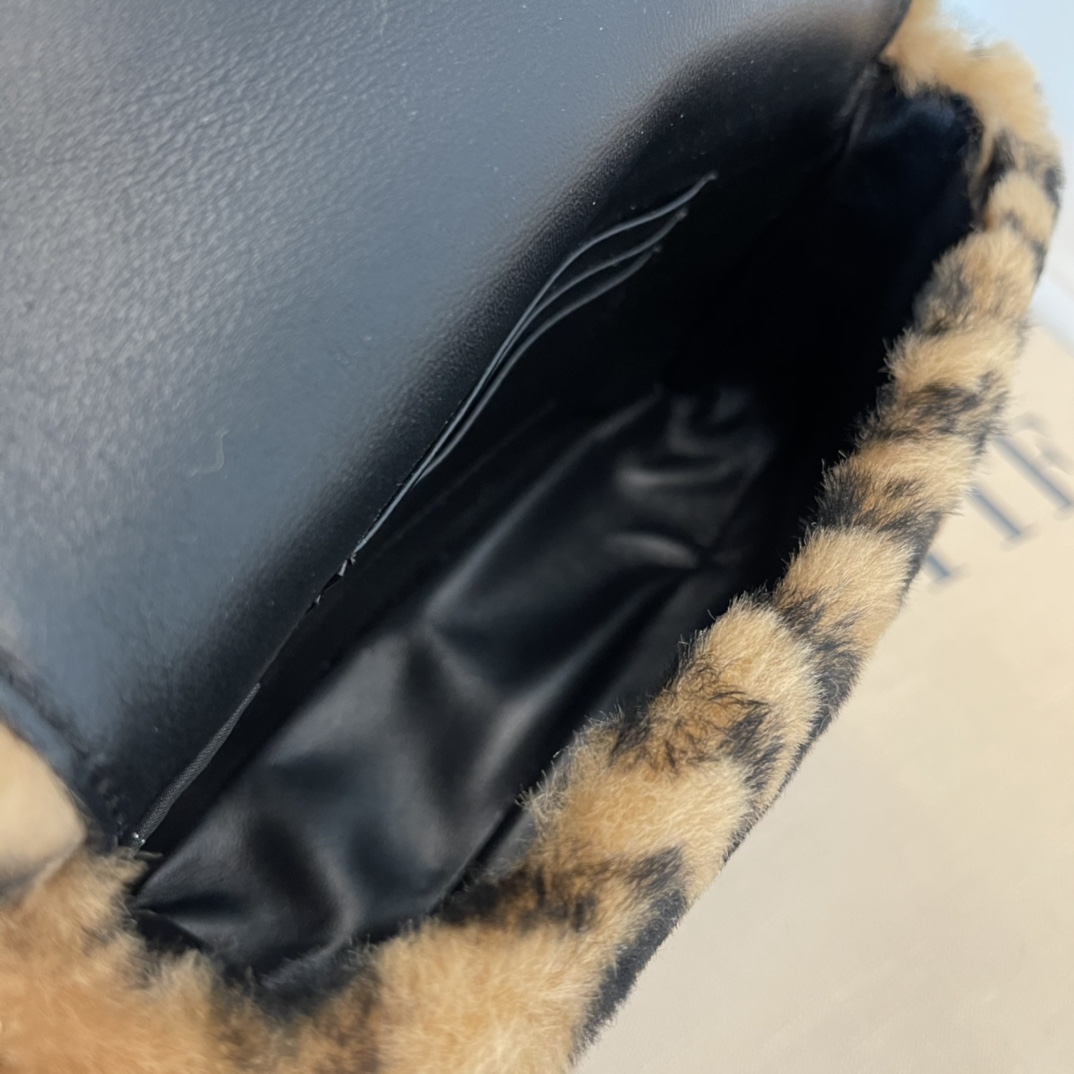 Fendi Baguette Brown Sheepskin Bag - DesignerGu