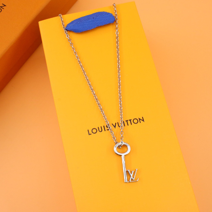 Louis Vuitton LV Key Pendant     M00678 - DesignerGu