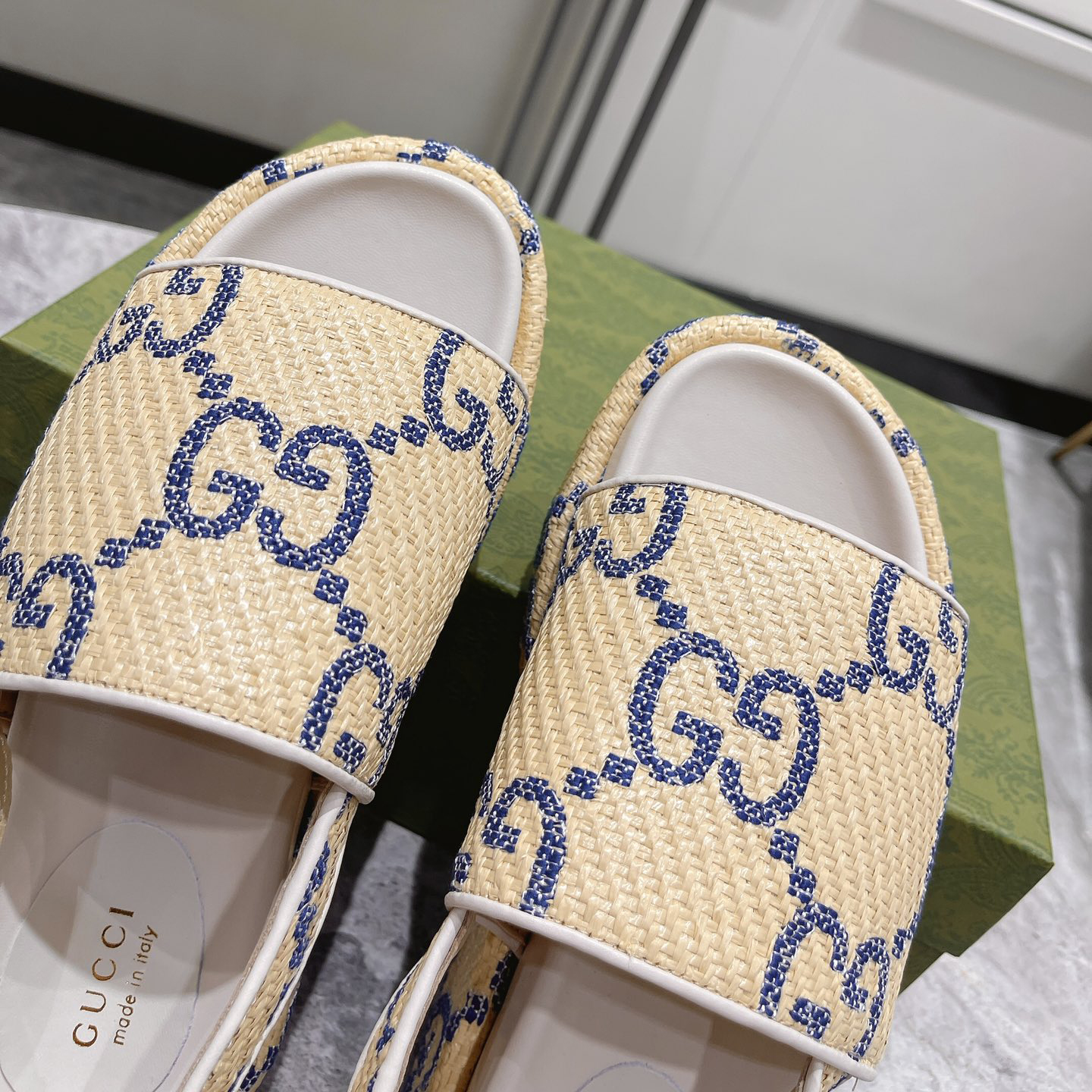 Gucci GG Platform Sandal - DesignerGu