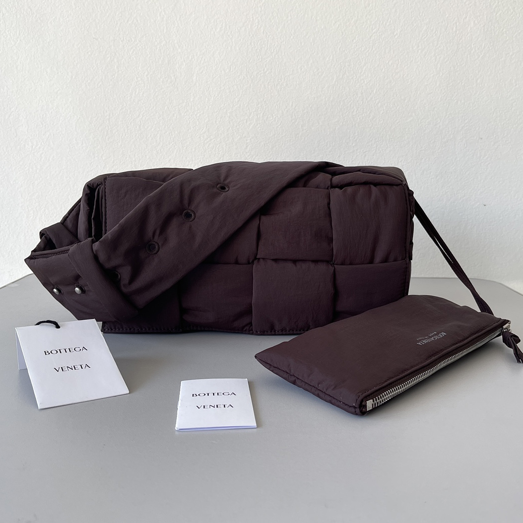 Bottega Veneta Padded Tech Cassette Padded Intreccio Nylon Cross-Body Bag(30-15-7.5cm) - DesignerGu