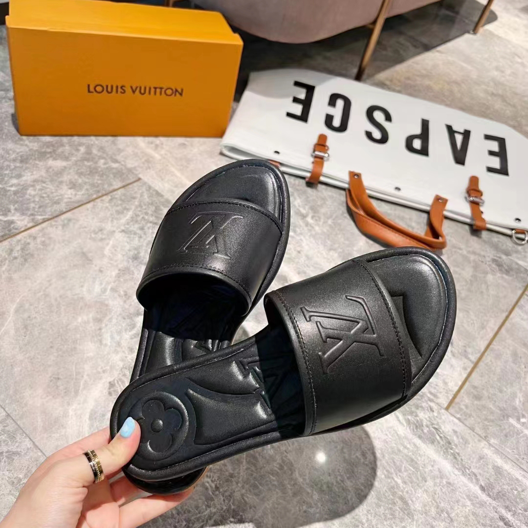 Louis Vuitton Magnetic Flat Mule    1AA1LT - DesignerGu