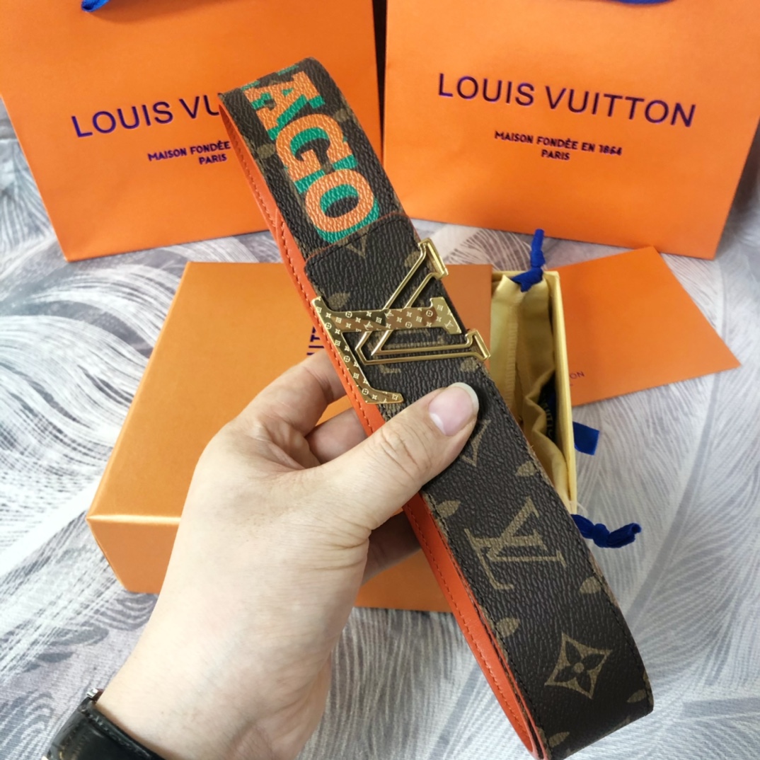 Louis Vuitton LV Pyramide Cities Exclusive 40MM Reversible Belt—Chicago - DesignerGu