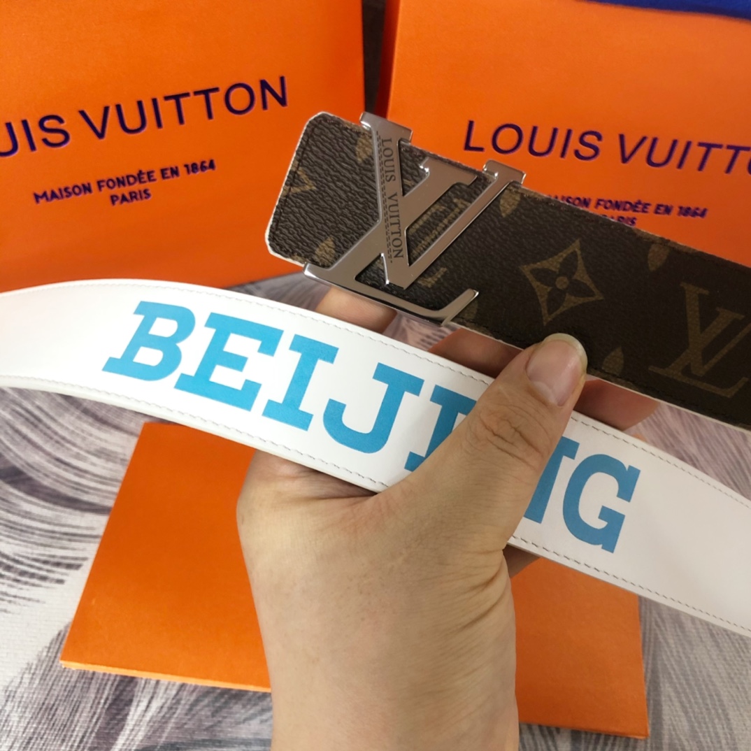 Louis Vuitton LV Pyramide Cities Exclusive 40MM Reversible Belt—Beijing - DesignerGu