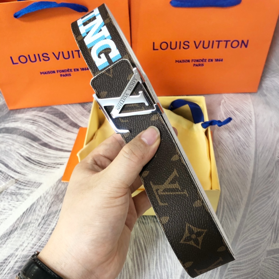 Louis Vuitton LV Pyramide Cities Exclusive 40MM Reversible Belt—Beijing - DesignerGu