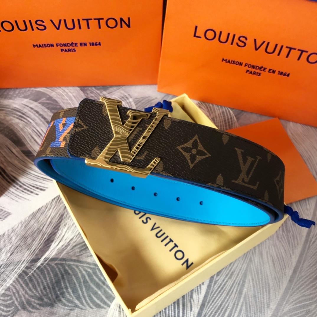 Louis Vuitton LV Pyramide Cities Exclusive 40MM Reversible Belt—New York - DesignerGu