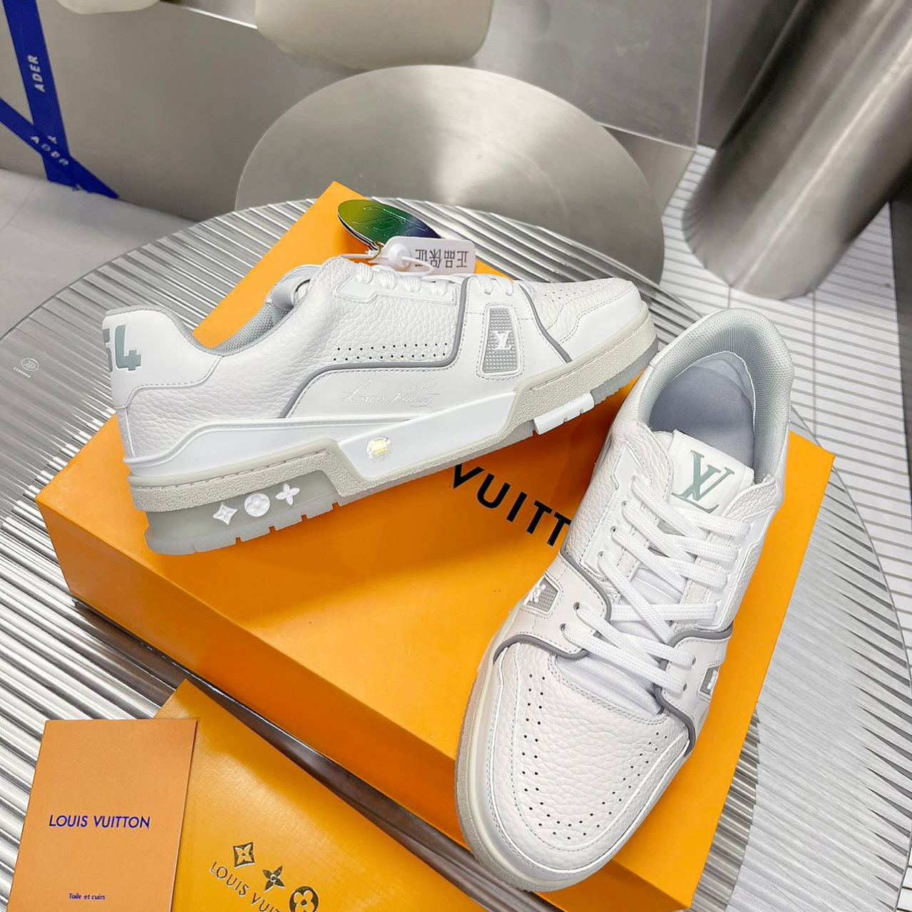 Louis Vuitton LV  Trainer Sneaker（Upon UK Size）    1A8WB3 - DesignerGu