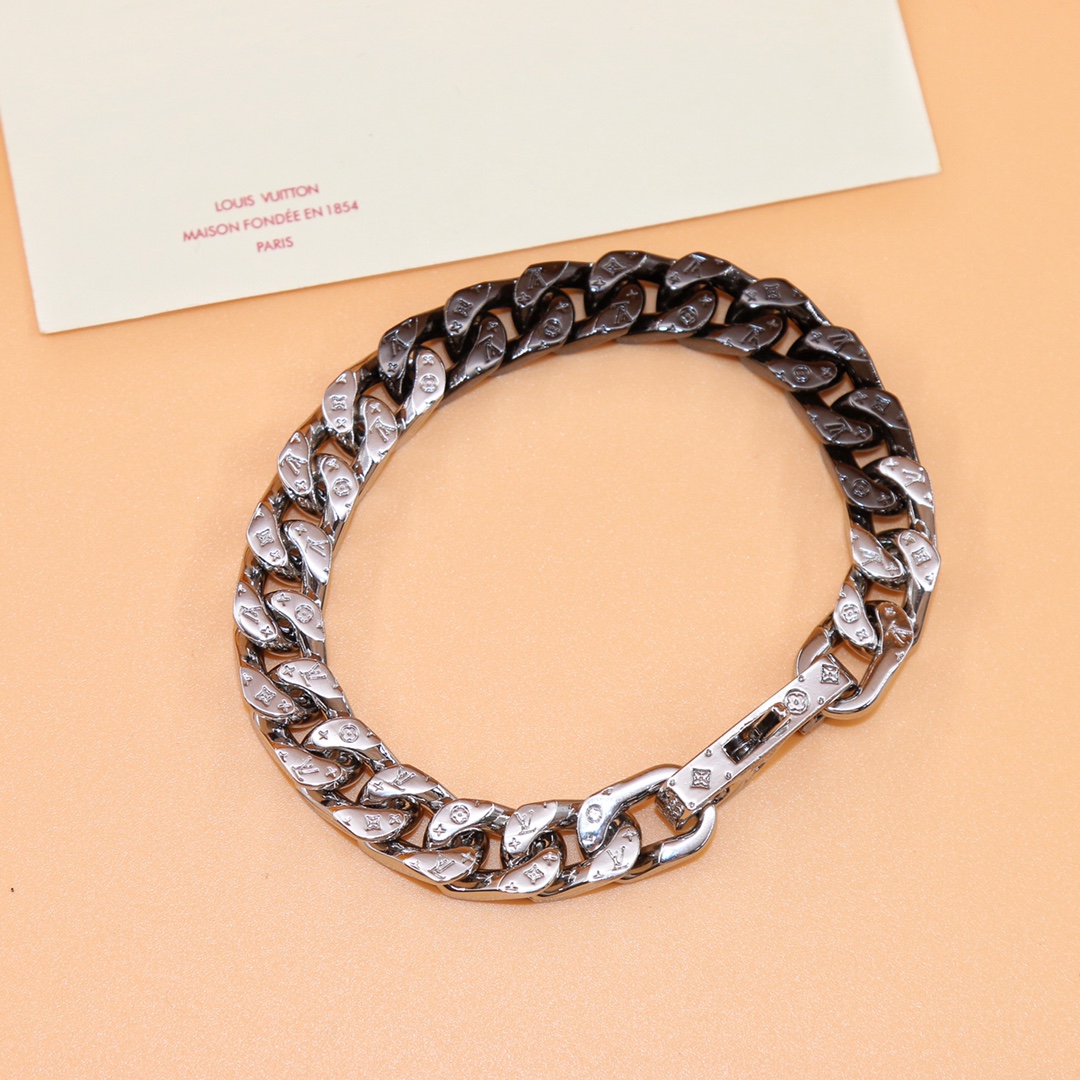 Louis Vuitton LV Chain Links Bracelet  21cm   M68273 - DesignerGu