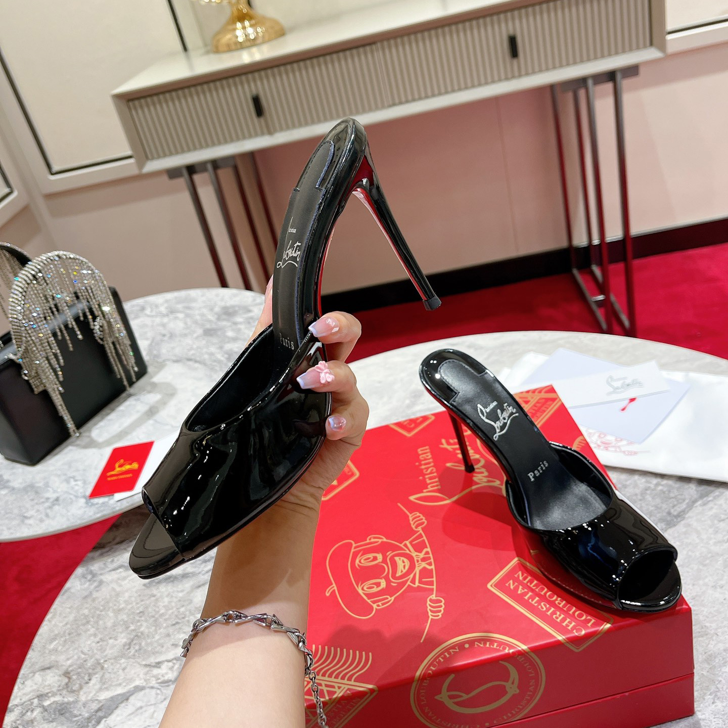 Christian Louboutin Me Dolly 100 mm - DesignerGu