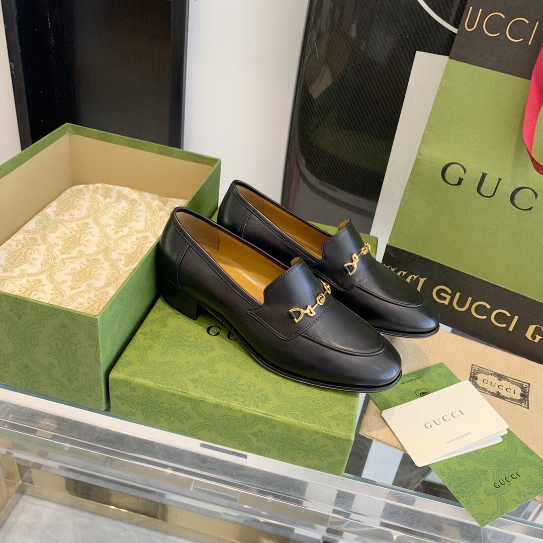 Gucci Women's Loafer With Horsebit - DesignerGu