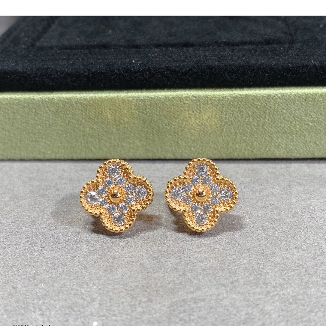 Van Cleef & Arpels Vintage Alhambra Earrings - DesignerGu