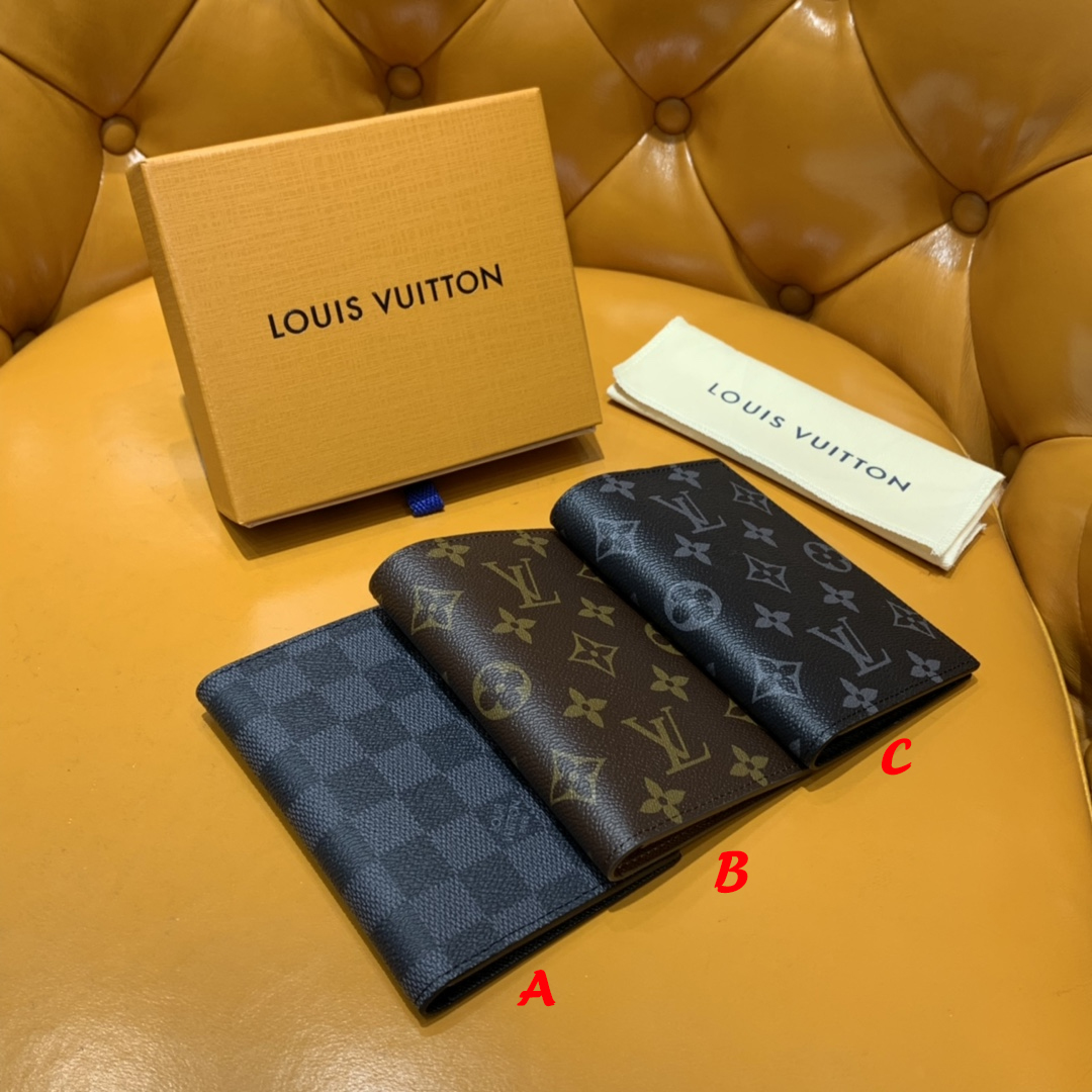 Louis Vuitton Passport Cover(10-14-2.5cm) - DesignerGu