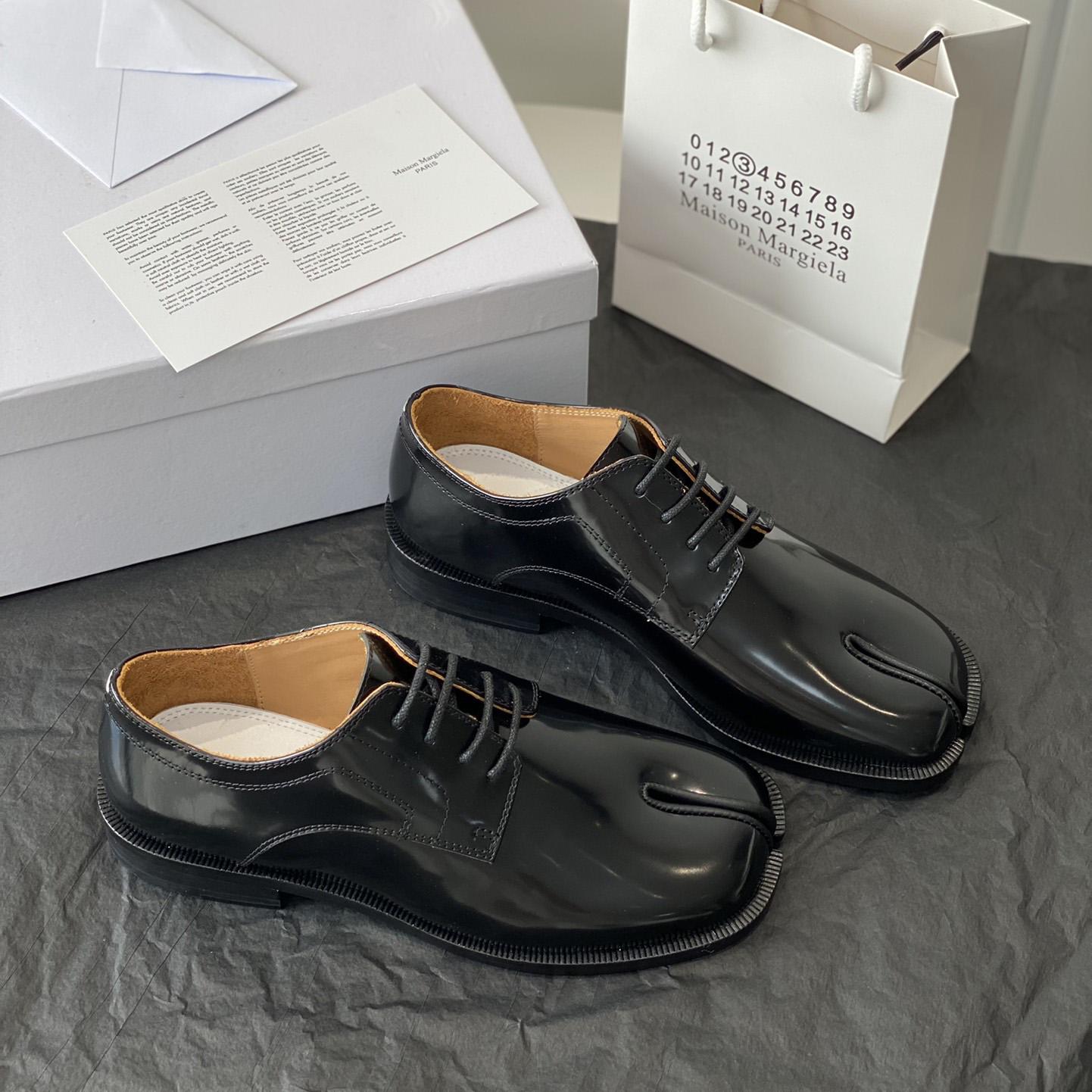 Maison Margiela Tabi Leather Brogues - DesignerGu