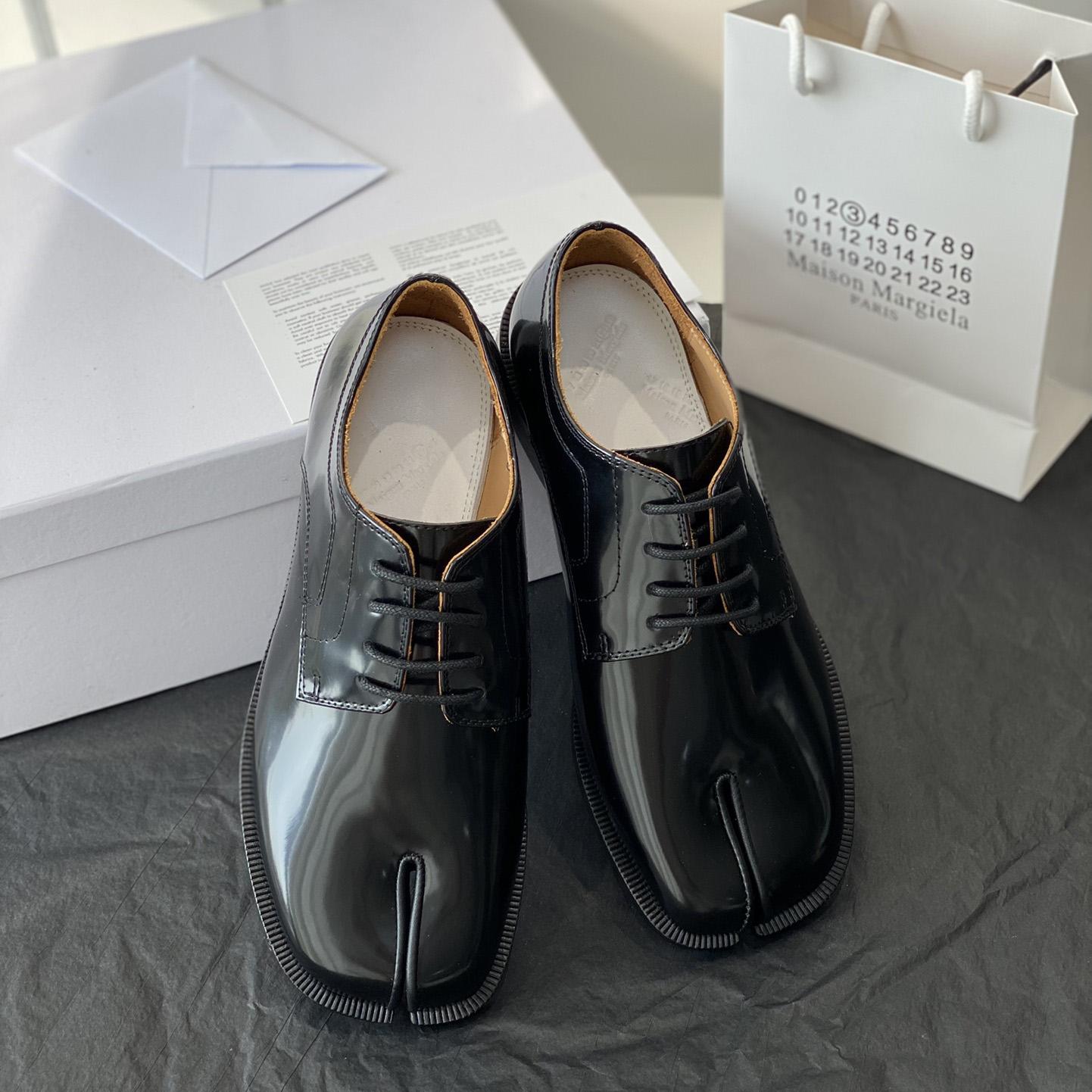 Maison Margiela Tabi Leather Brogues - DesignerGu