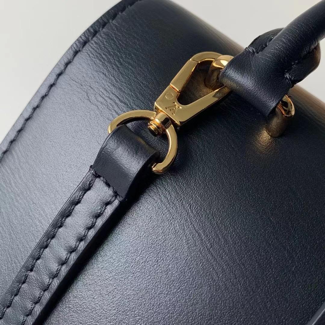 Louis Vuitton  Locky BB Bag(20-16-7.5cm)     M44141 - DesignerGu