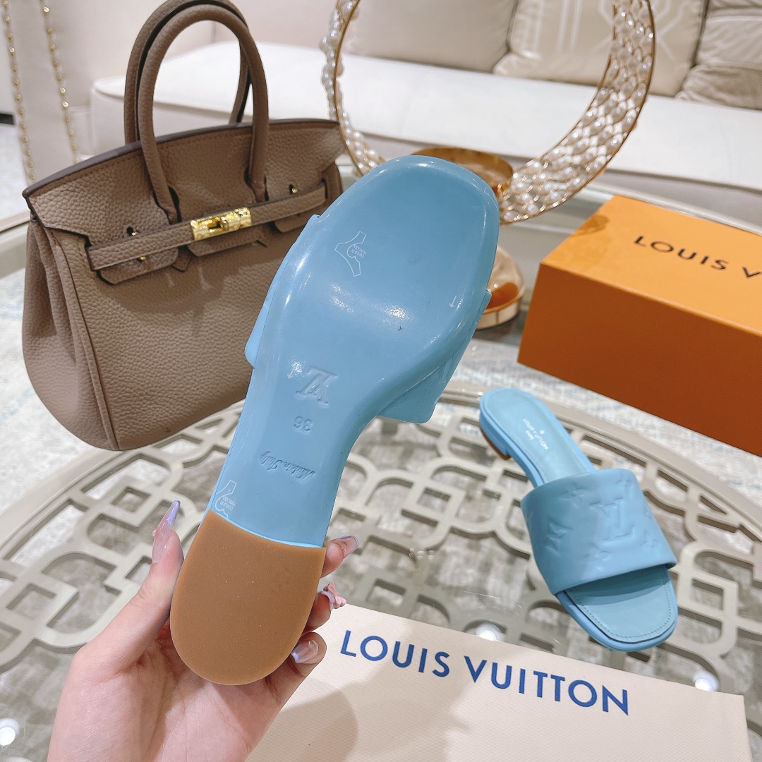 Louis Vuitton Revival Flat Mule     1A9P7D - DesignerGu