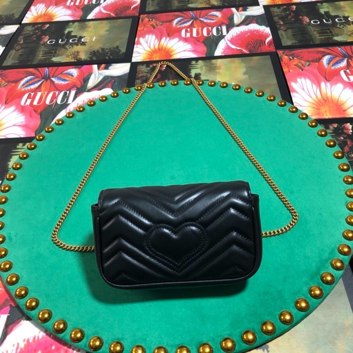 Gucci GG Marmont Matelassé Lather Super Mini Bag(16.5-10.2-5.1cm) - DesignerGu