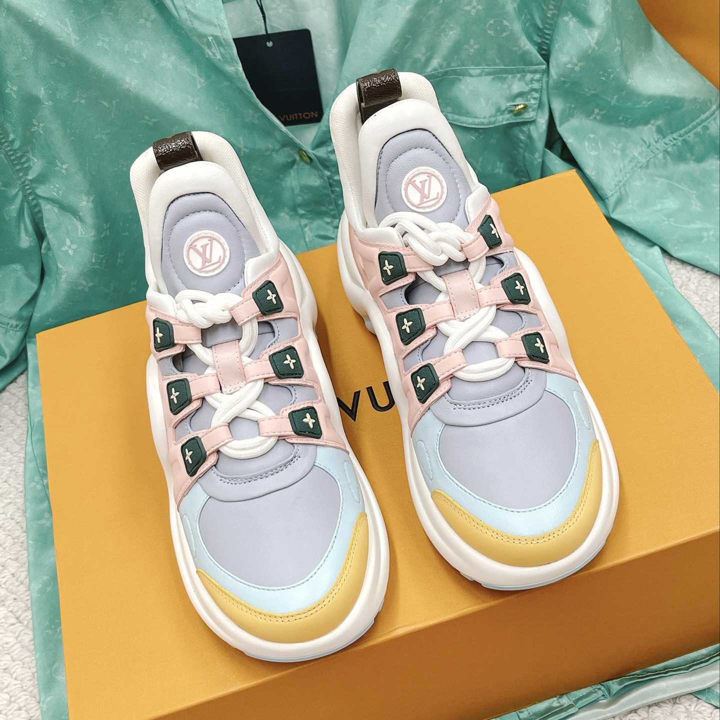 Louis Vuitton LV Archlight Sneaker        - DesignerGu