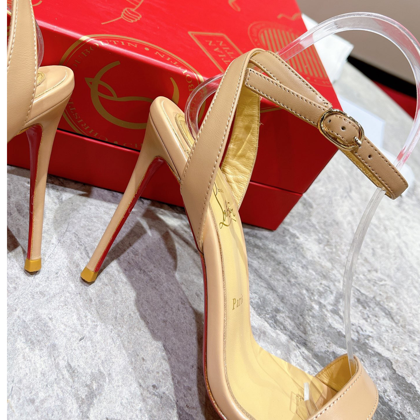 Christian Louboutin Loubigirl 100 mm - DesignerGu