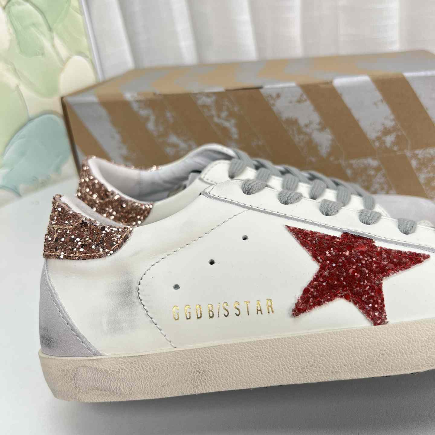 Golden Goose Super-Star Sneakers - DesignerGu