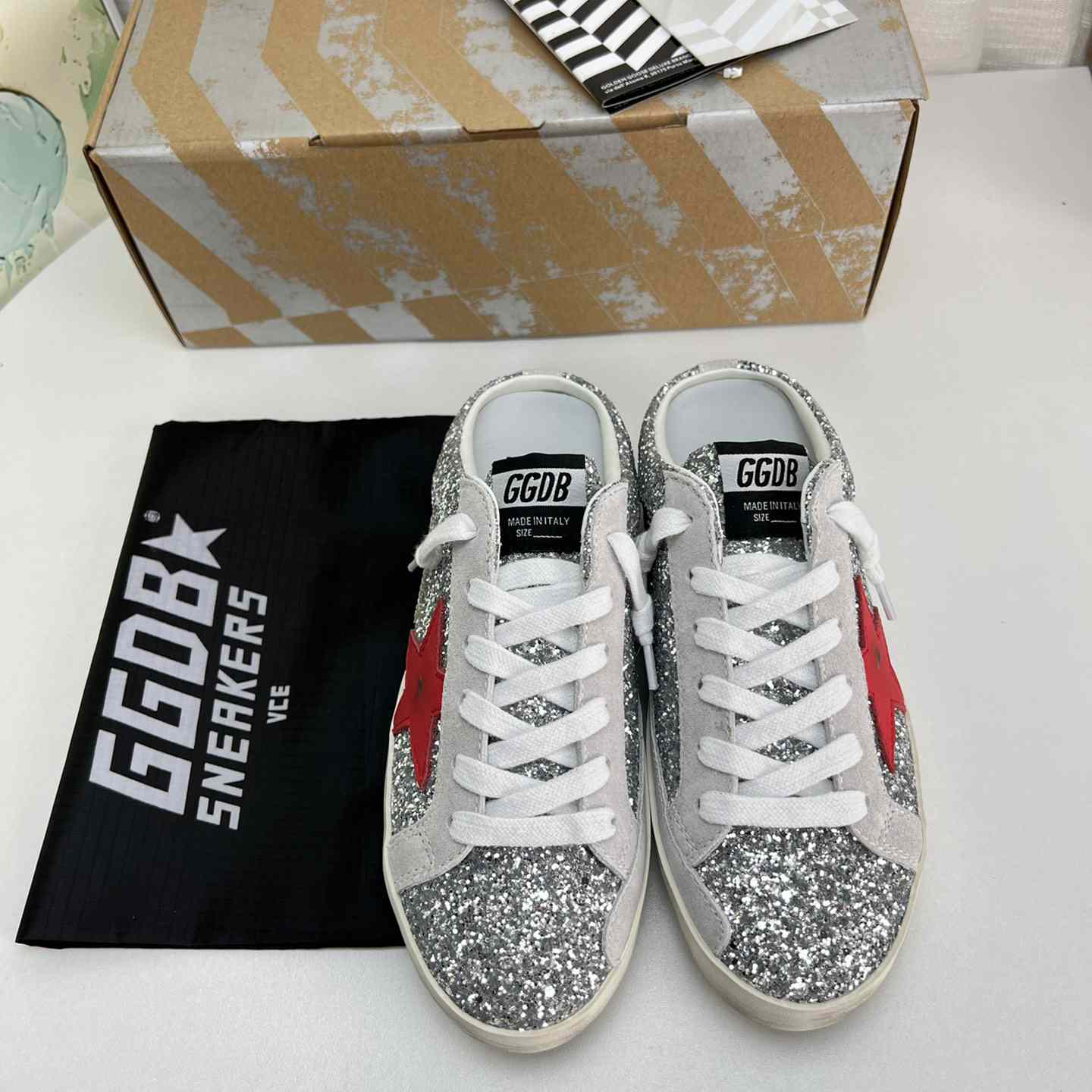 Golden Goose Super-Star Sabots In Silver Glitter With Red Leather Star - DesignerGu