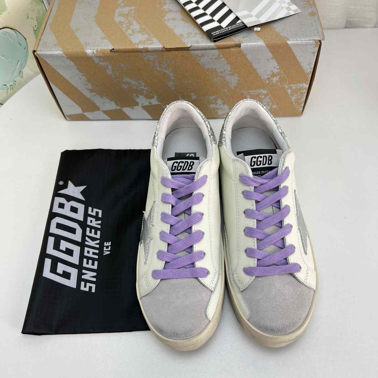 Golden Goose Super-Star Sneakers - DesignerGu