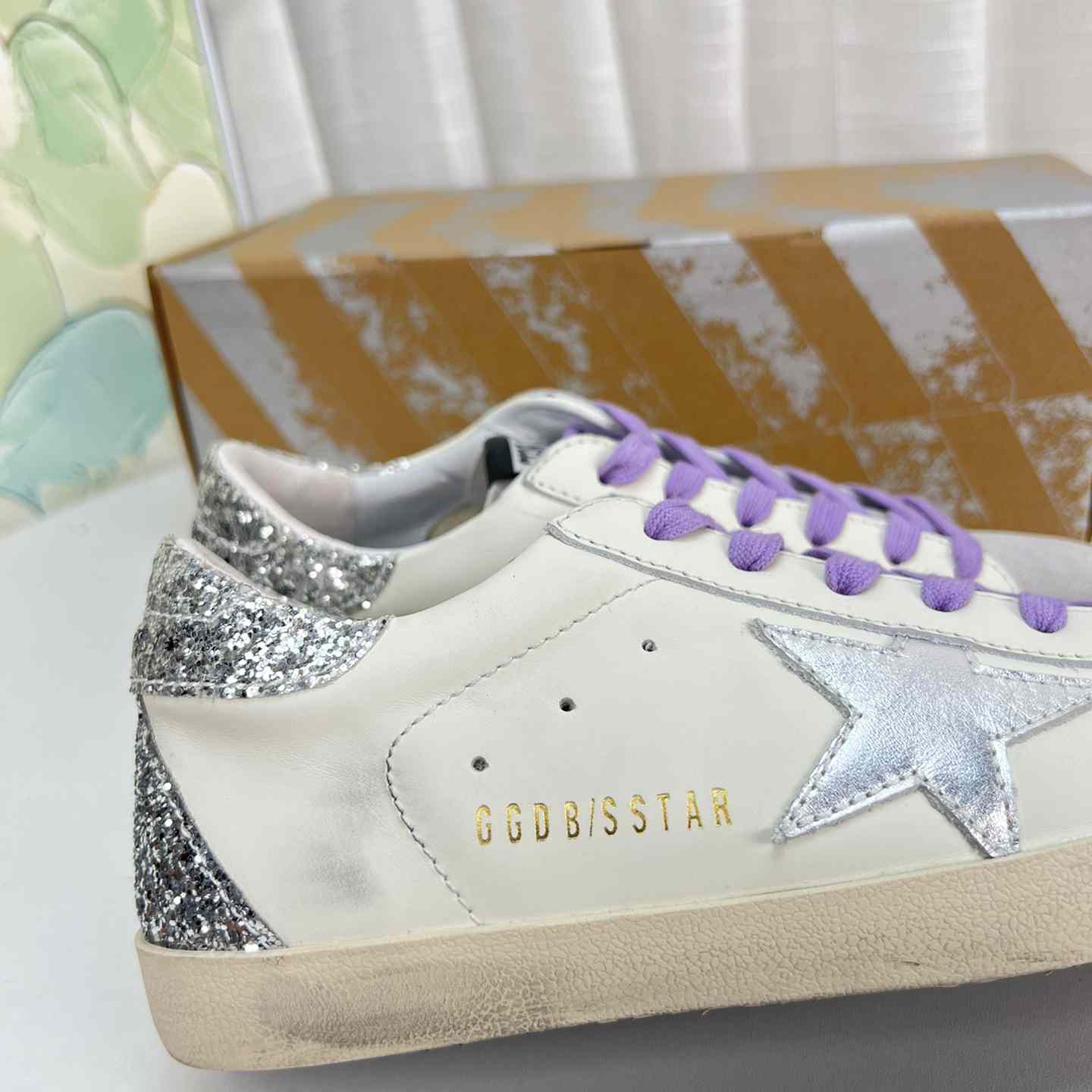 Golden Goose Super-Star Sneakers - DesignerGu