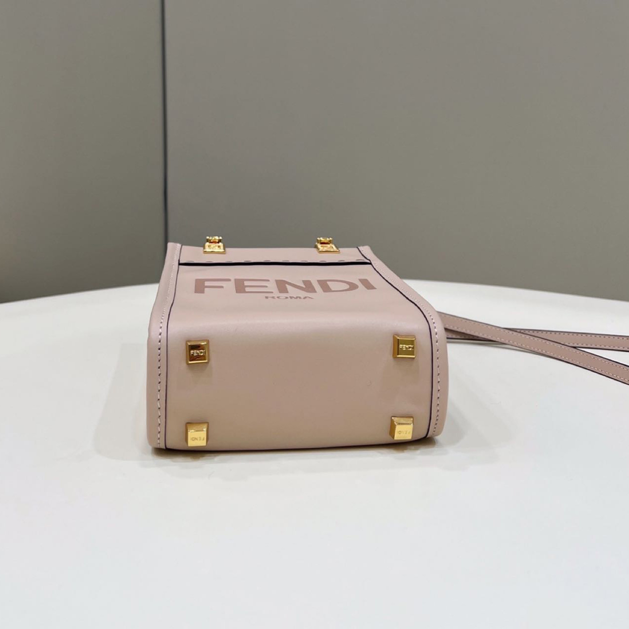 Fendi Mini Sunshine Shopper Bag In Pale Pink Leather(13-18-6.5CM) - DesignerGu