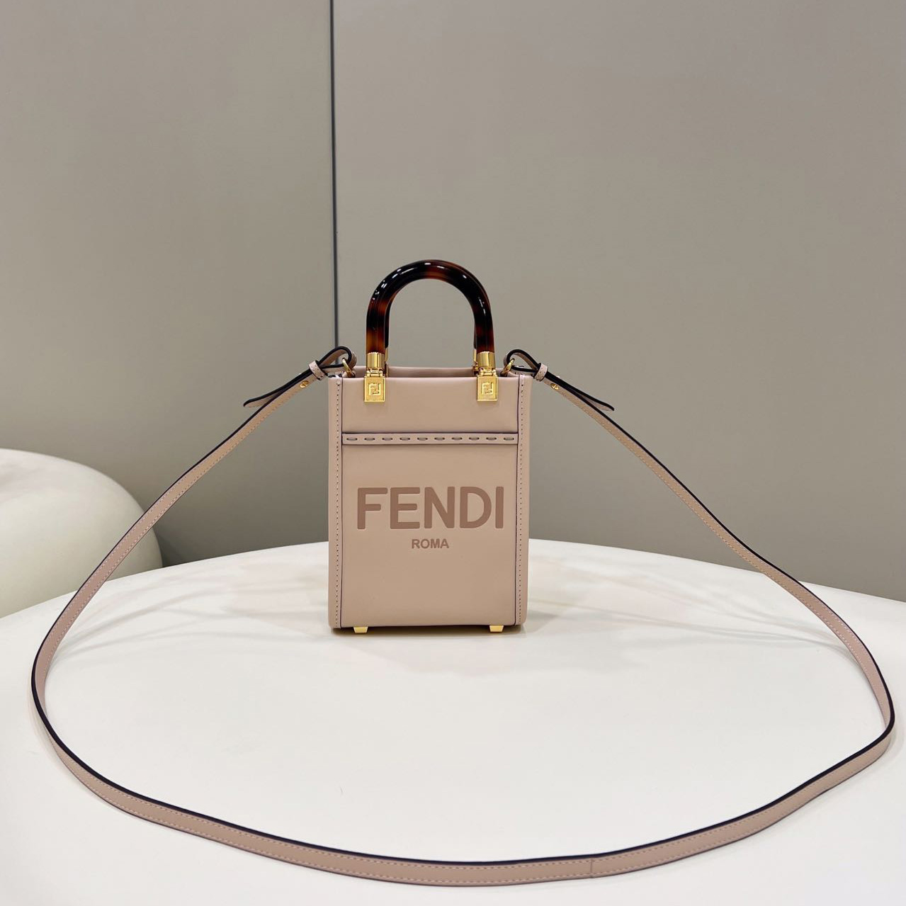 Fendi Mini Sunshine Shopper Bag In Pale Pink Leather(13-18-6.5CM) - DesignerGu