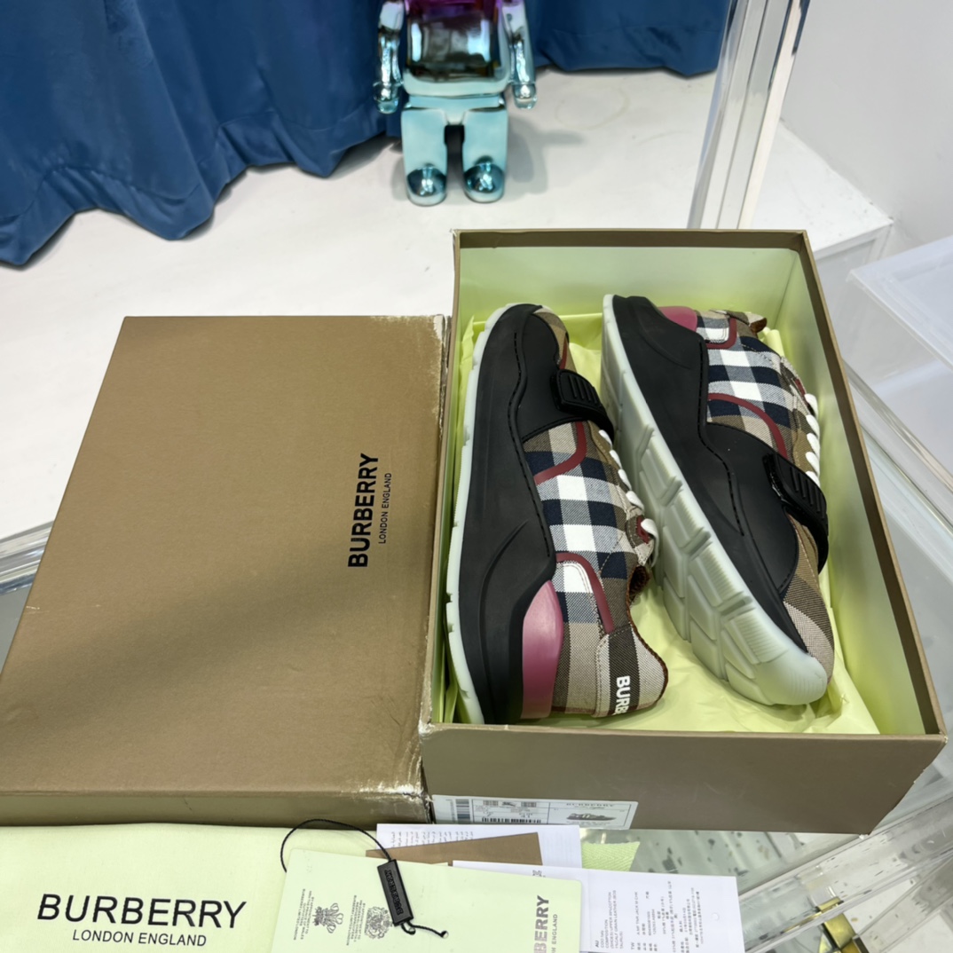 Burberry Check Cotton Sneakers - DesignerGu