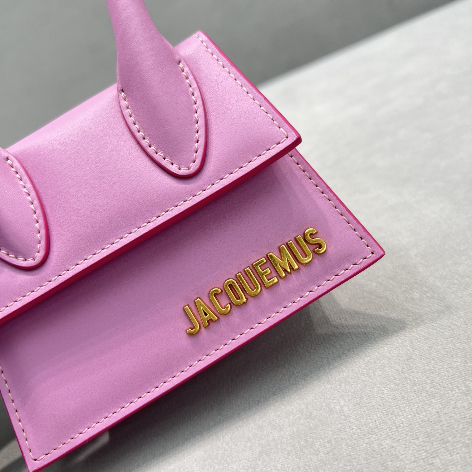 Jacquemus Le Chiquito Signature Mini Handbag(12-8-5cm) - DesignerGu