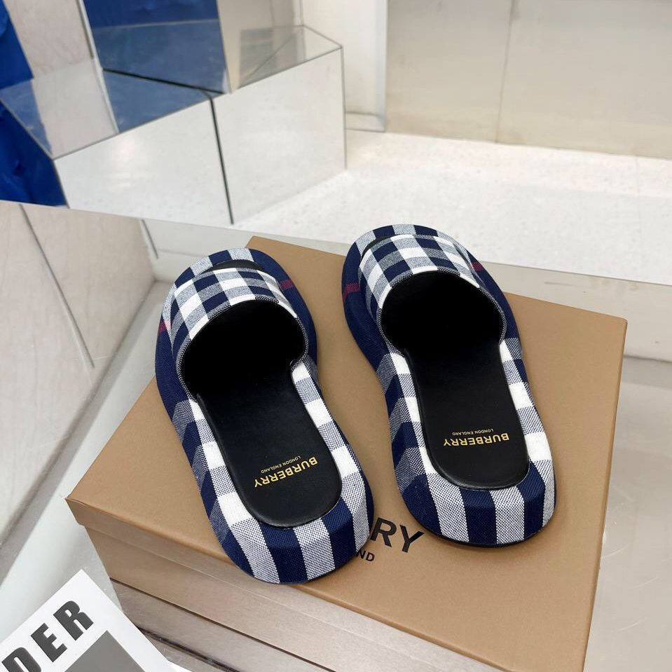 Burberry Check Cotton Slides - DesignerGu