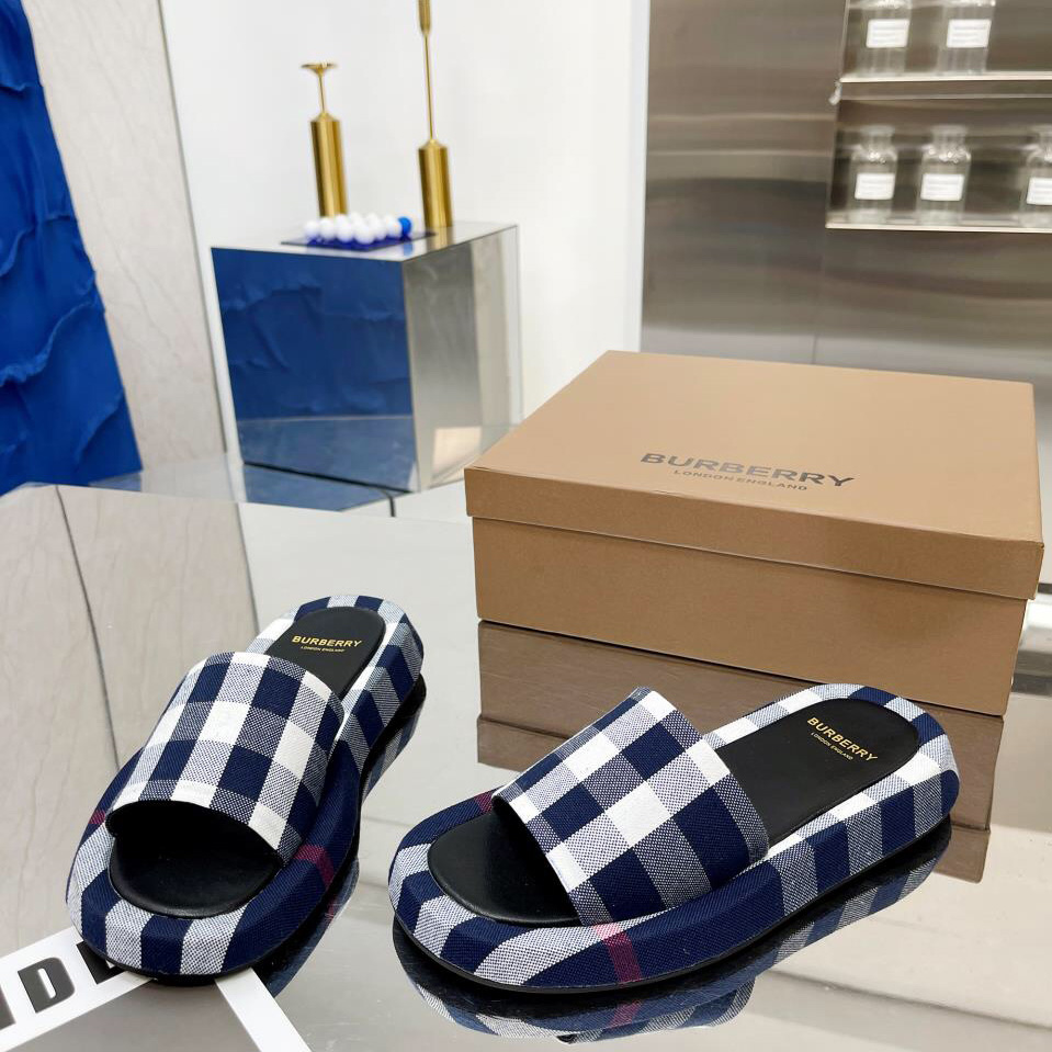 Burberry Check Cotton Slides - DesignerGu