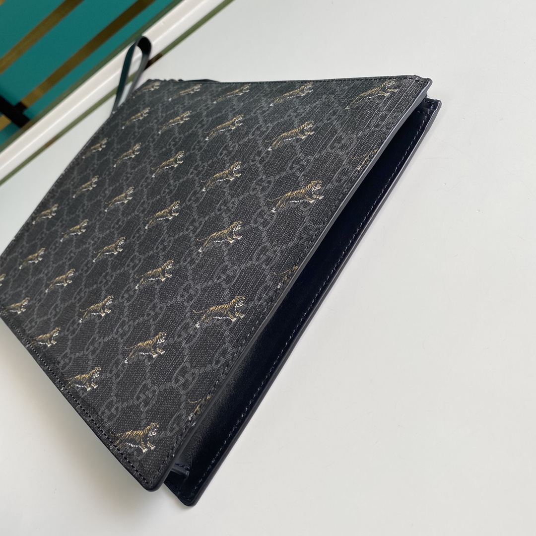 Gucci Black GG Pouch(28-22-3.5cm) - DesignerGu